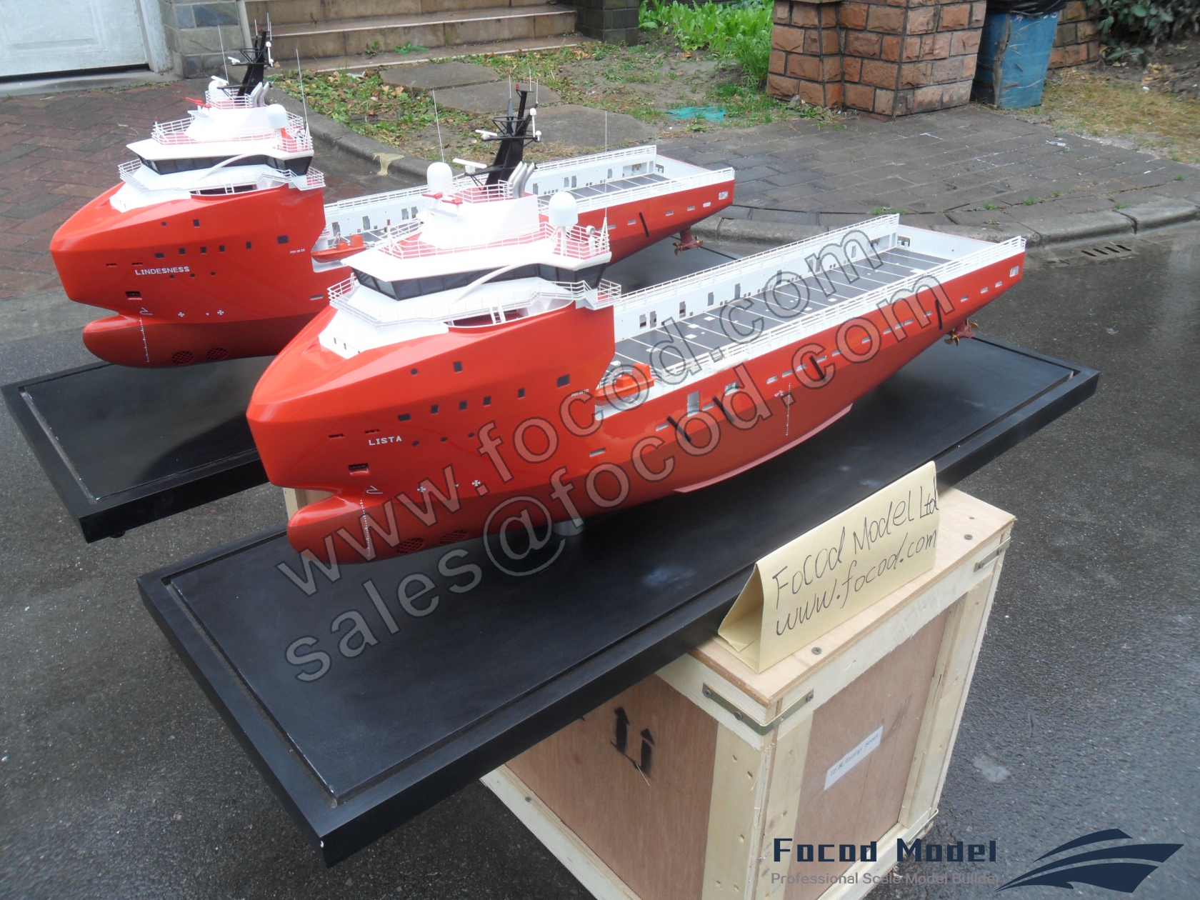 customized model of Platform Supply Vessel of type STX PSV 09 CD 